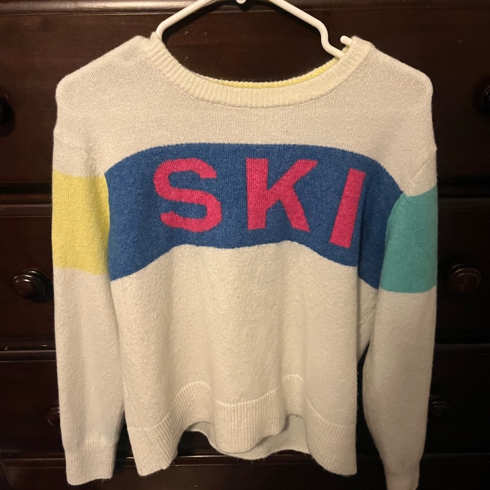 Vince Camuto sweater size medium